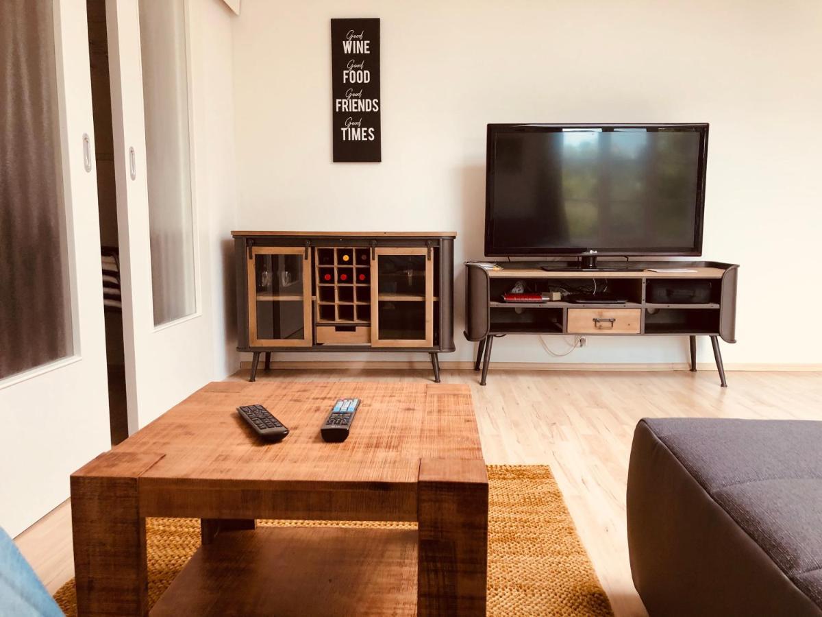 Апартаменты Loft Mit 2 Schlafzimmern Und E- Ladestation Фюрт Экстерьер фото
